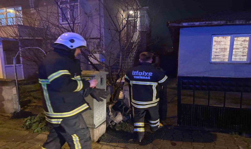 Tekirdağ’da ev yangını: 2 kişi dumandan etkilendi